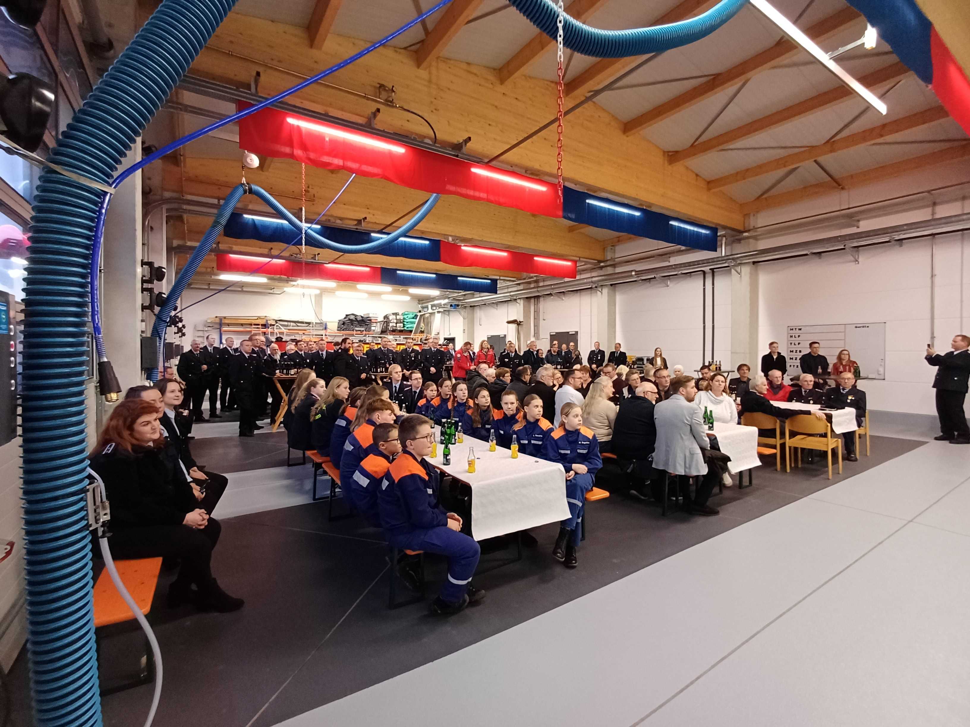 Landesbg_20251108_EinweihungFwh_2